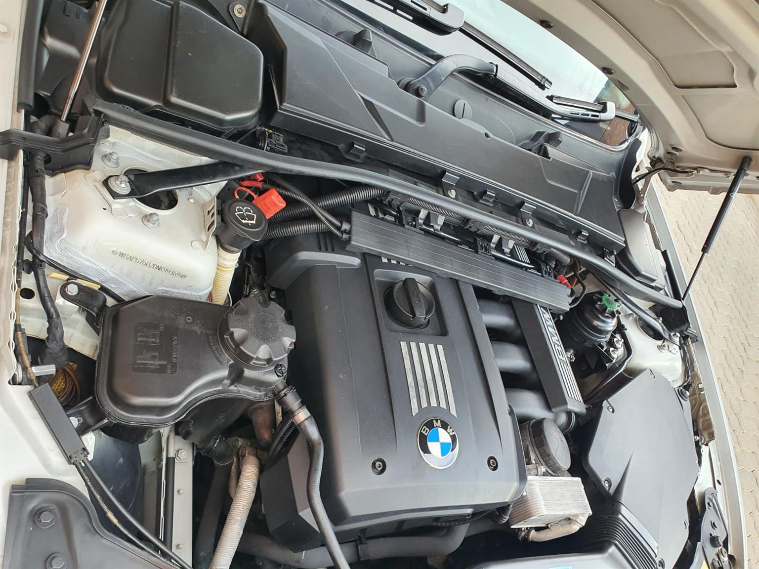 2009 BMW 323i Auto