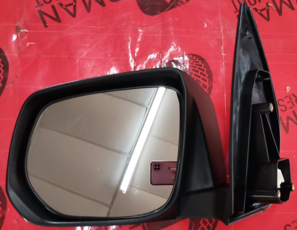 New Chev Trailblazer Door Mirror - Private Seller