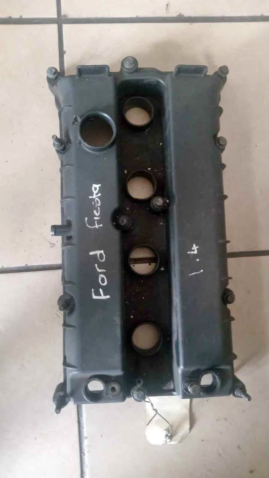 Ford fiesta 1.4 tappet cover - Private Seller Ford fiesta 1.4 tappet cover - Private Seller