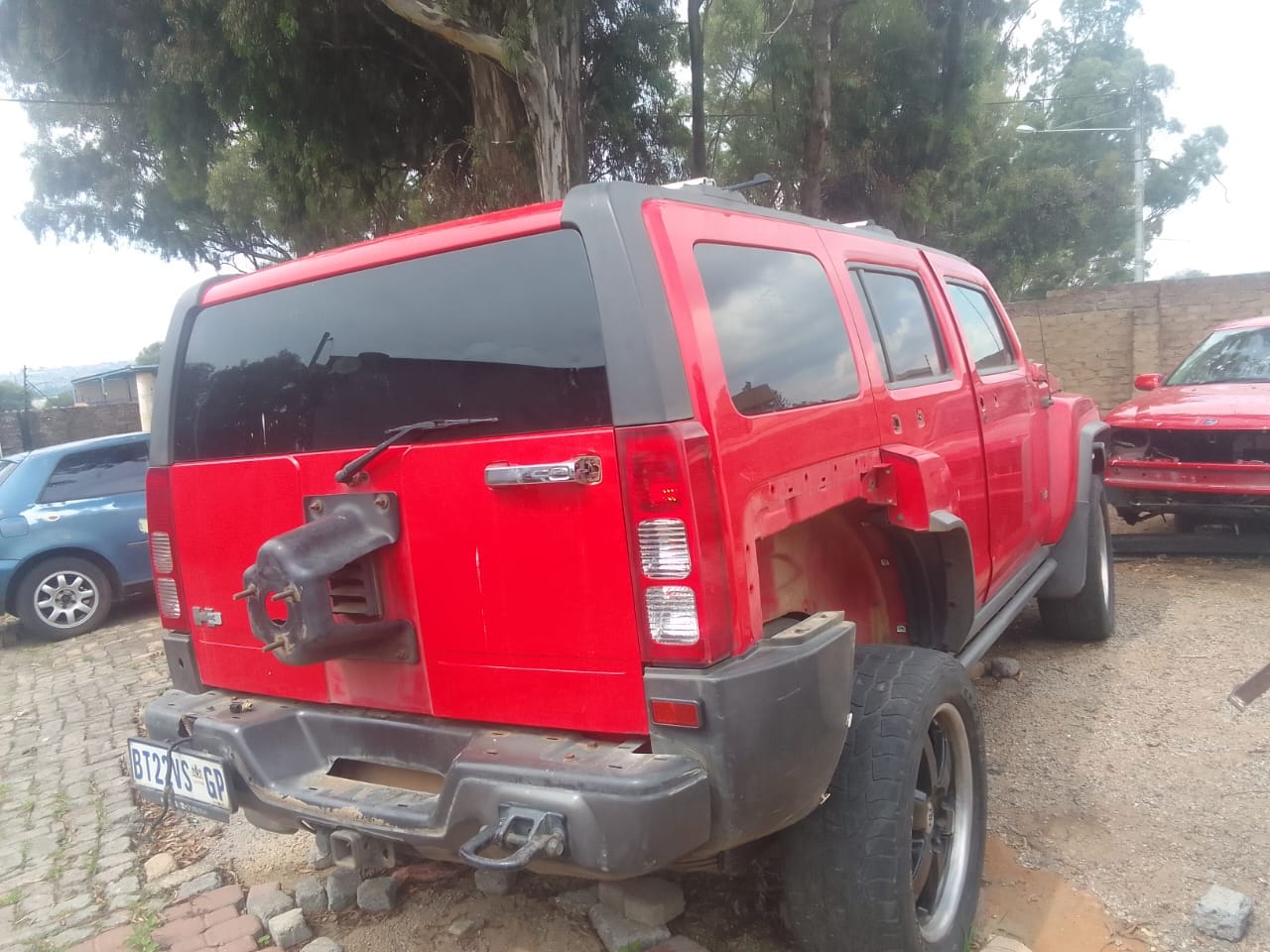 Hummer H2 & H3 parts - Private Seller Hummer H2 & H3 parts - Private Seller