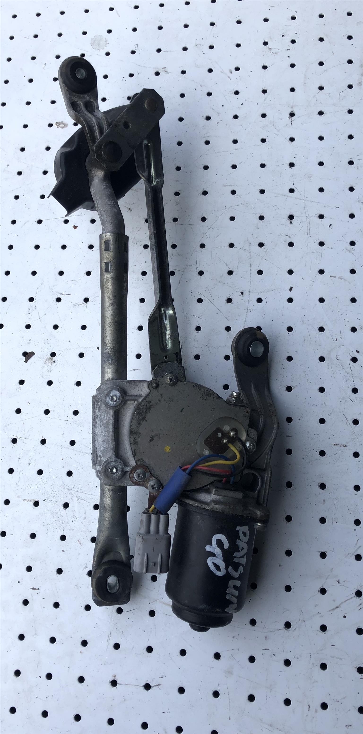 DATSUN GO WIPER MECHANISM - Private Seller DATSUN GO WIPER MECHANISM - Private Seller