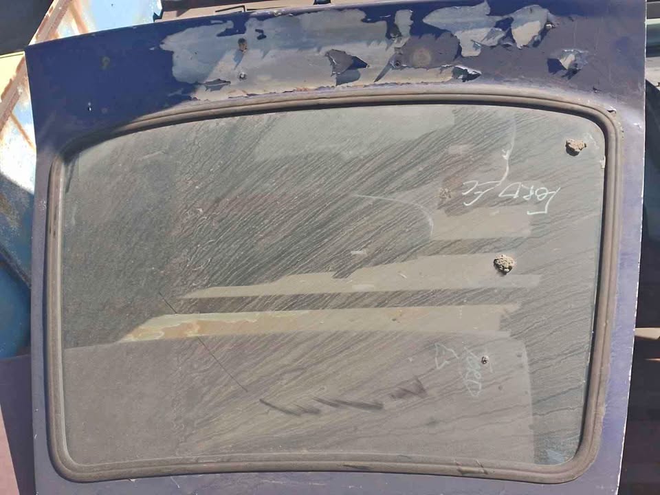 Ford escort xr3 bootlid