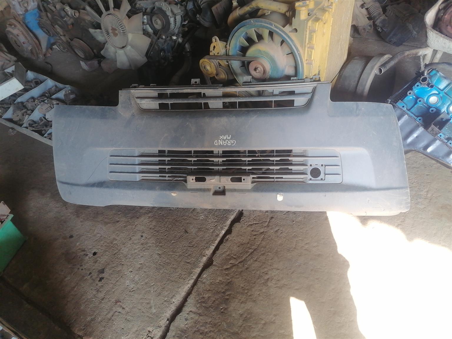 Daihatsu gran max front bumper for sale - Private Seller
