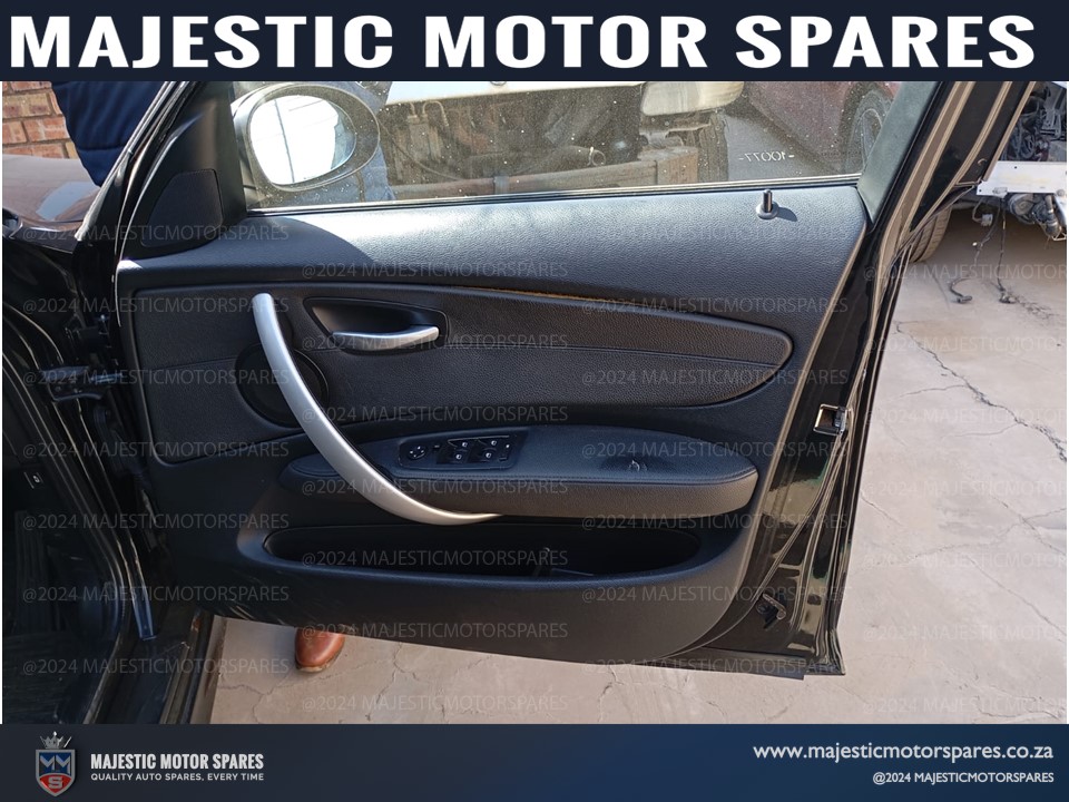 2007 BMW 118i E87 LCI Manual Vehicle Interior Door Panels for Sale Black - Private Seller 2007 BMW 118i E87 LCI Manual Vehicle Interior Door Panels for Sale Black - Private Seller
