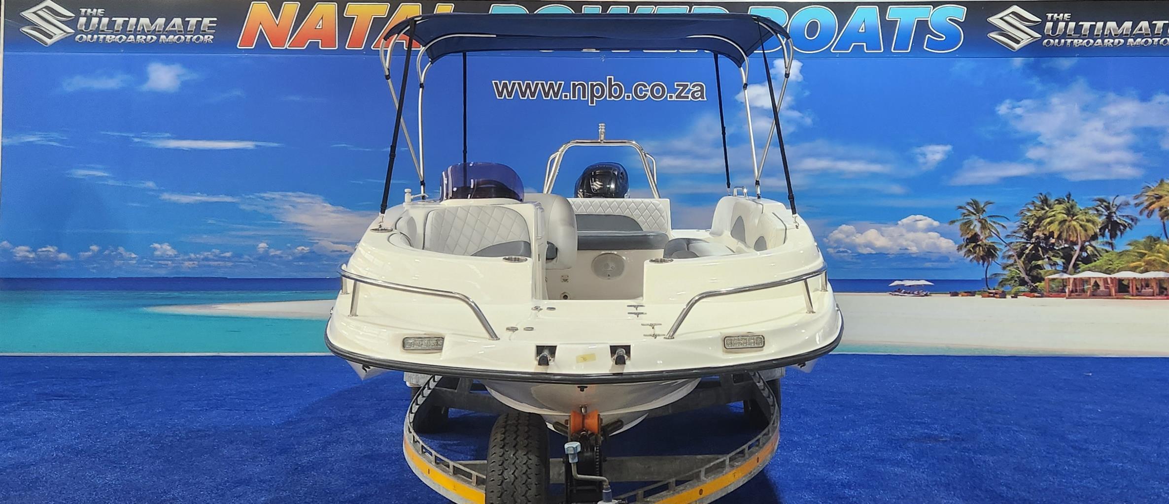 PAZZAZ 20 FT ON TRAILER 200 HP SUZUKI 4 STROKE 2015 MODEL