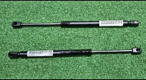 DATSUN GO TAILGATE SHOCKS - Private Seller DATSUN GO TAILGATE SHOCKS - Private Seller