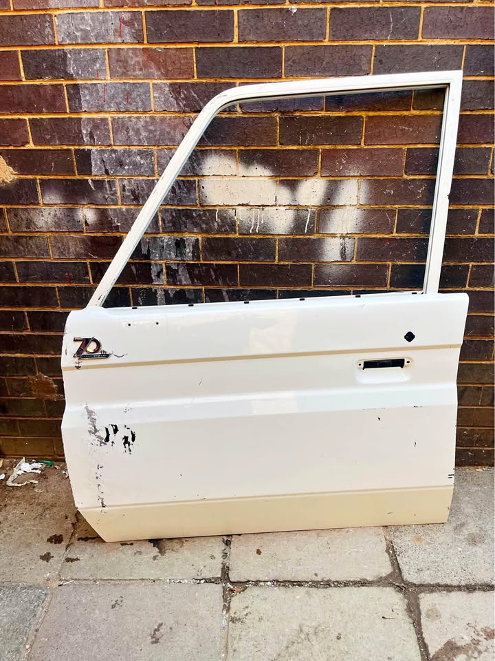 Toyota LandCruiser 70 series door - Private Seller Toyota LandCruiser 70 series door - Private Seller