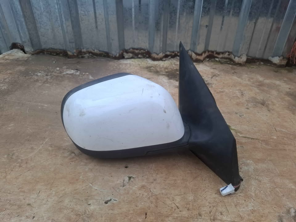 Preloaded Image 3