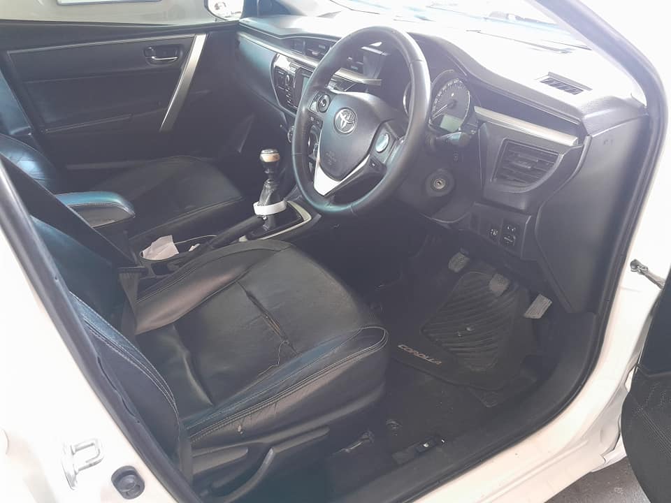 2015 TOYOTA COROLLA PRESTIGE 1.4 D4D MANUAL