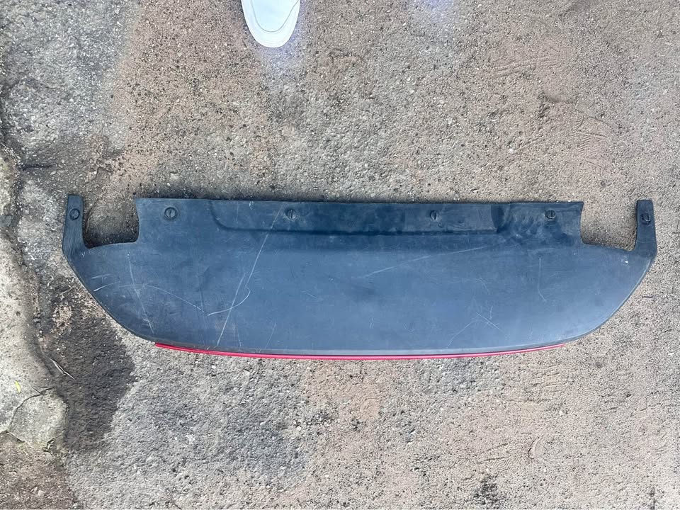 JAGUAR E-PACE X540 COVER BOARD SPOILER MAKEWEIGHT BUMPER - Private Seller JAGUAR E-PACE X540 COVER BOARD SPOILER MAKEWEIGHT BUMPER - Private Seller