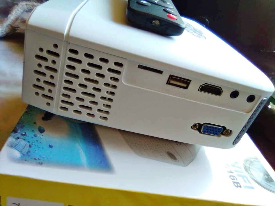 Professional HD projector wifi Professional HD projector wifi