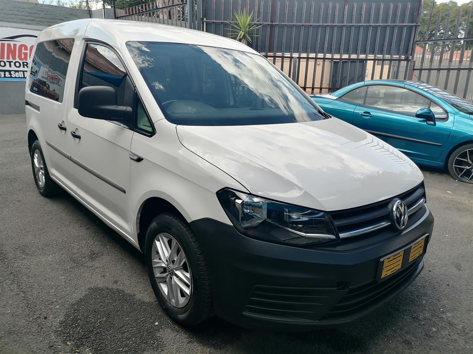 Vw caddy 2024 crew bus