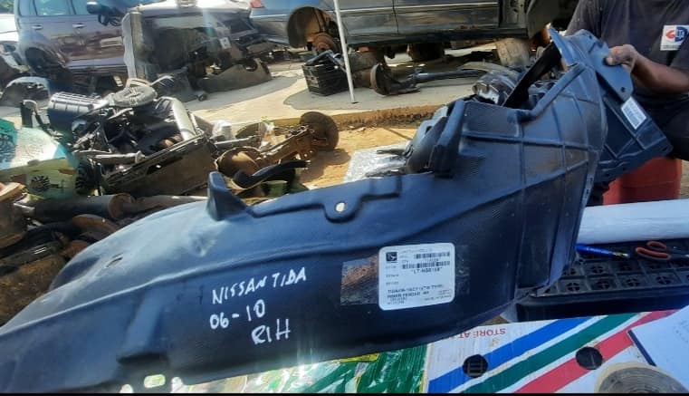 Nissan Tida 2008 fender liner for sale - Private Seller Nissan Tida 2008 fender liner for sale - Private Seller