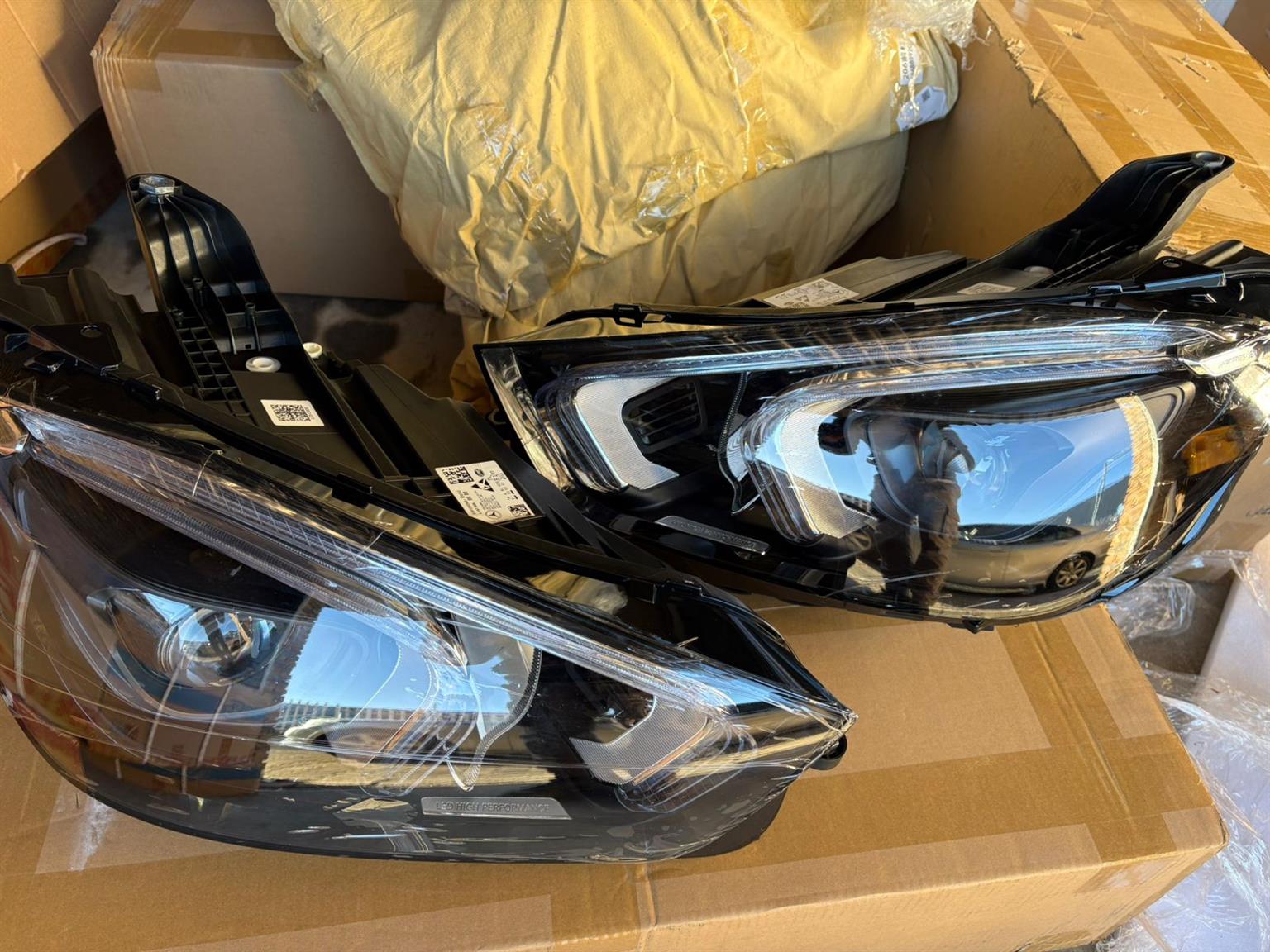 mercedes-benz-gle-headlight - Private Seller