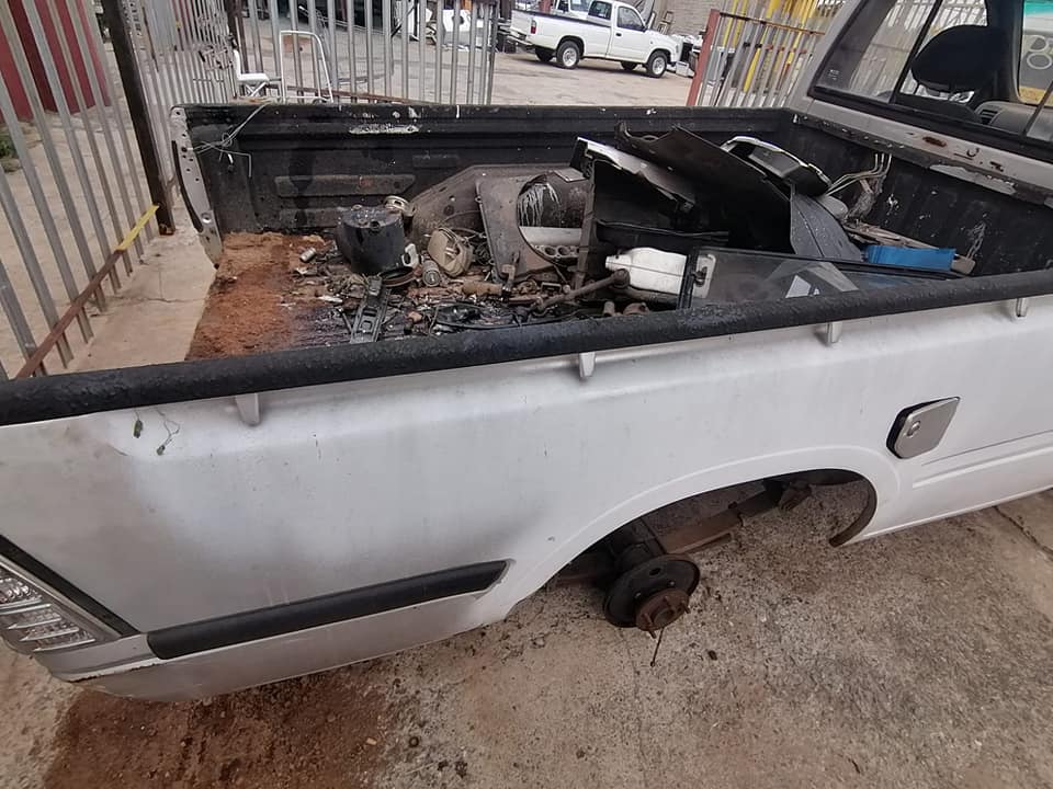Foton bakkie with 2.2 petrol 4y engine stripping for spares - Private Seller Foton bakkie with 2.2 petrol 4y engine stripping for spares - Private Seller