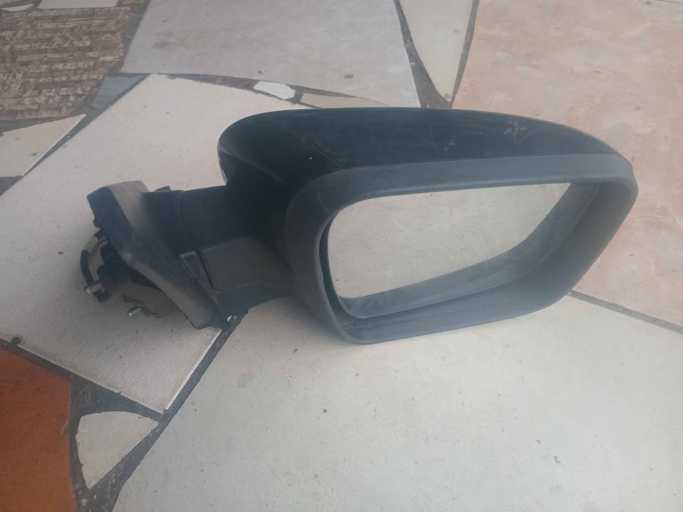 Ford F-150 2018 RH mirror - Private Seller Ford F-150 2018 RH mirror - Private Seller