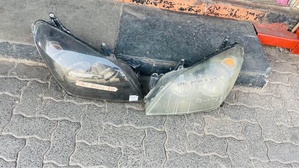 Opel Astra H headlights - Private Seller Opel Astra H headlights - Private Seller