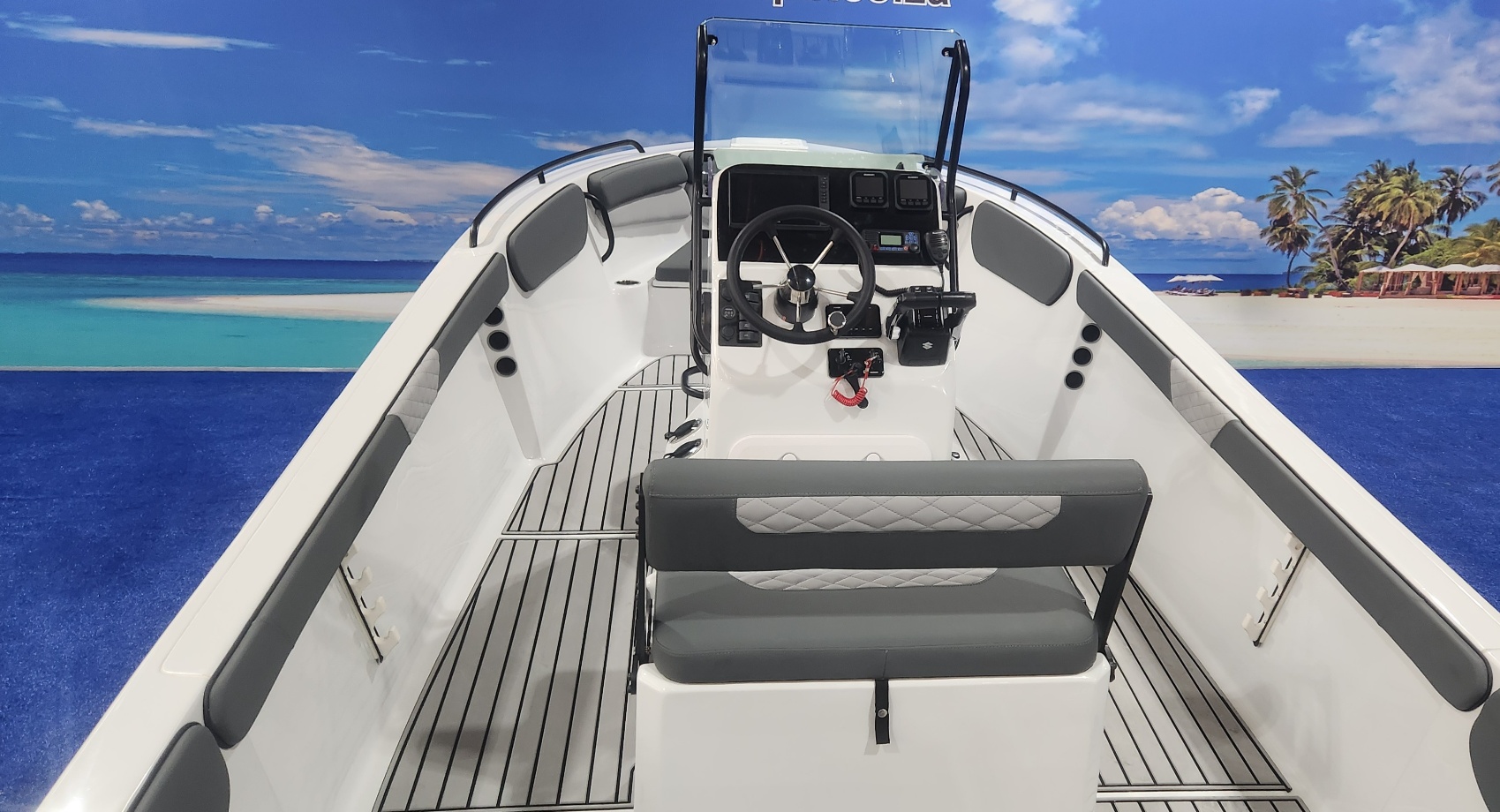 TARPON 190 ON TRAILER 2 X 100 HP SUZUKI 4 STROKES