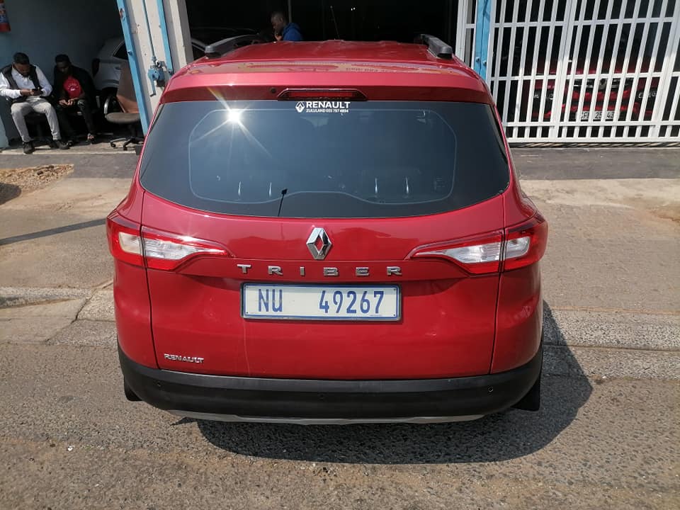 2022 Renault Triber 1.0 Dynamic Seven seater with a Nice interior seat