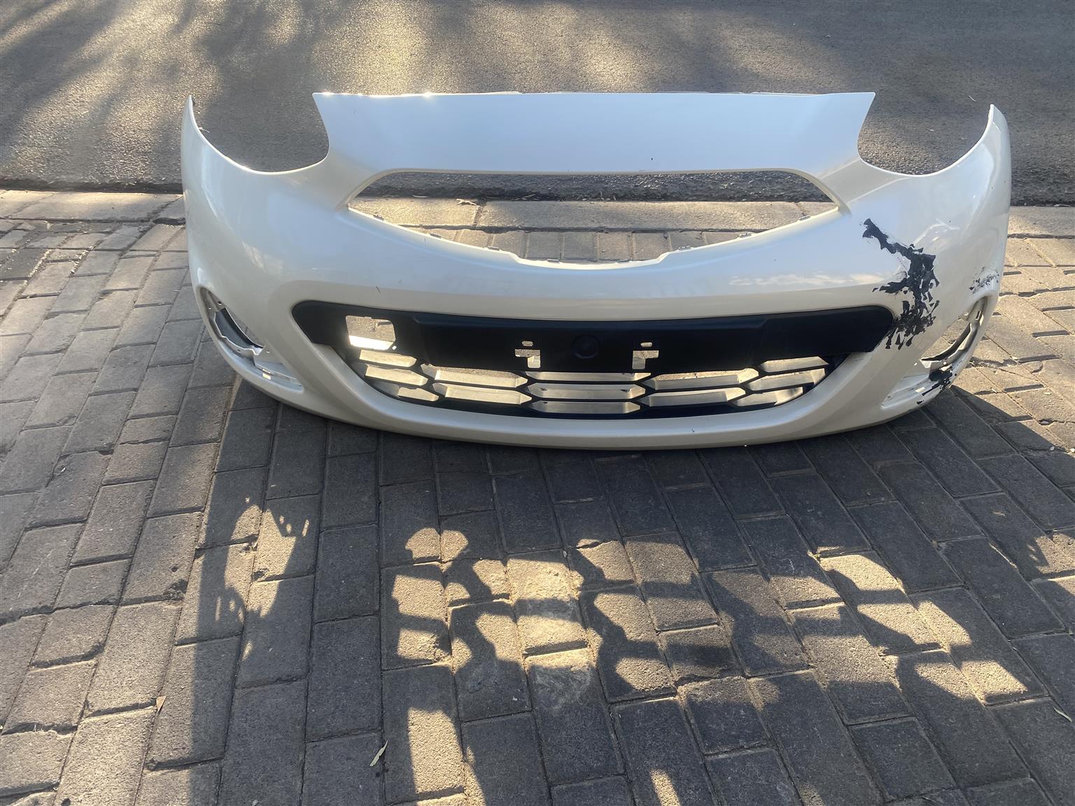 2017 NISSAN MICRA ACTIVE FRONT BUMPER FOR SALE. IN EXCELLENT CONDITION 2017 NISSAN MICRA ACTIVE FRONT BUMPER FOR SALE. IN EXCELLENT CONDITION