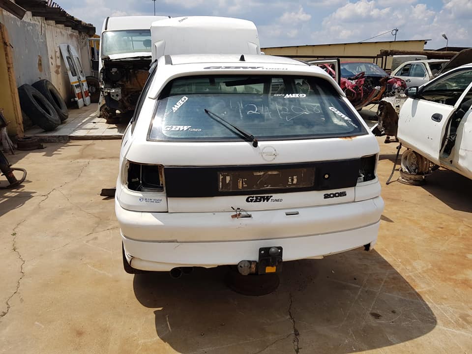 Opel Astra kadett 2.0 stripping for spares - Private Seller Opel Astra kadett 2.0 stripping for spares - Private Seller