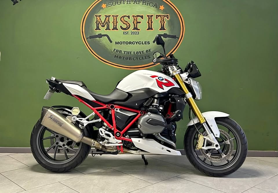 2015 BMW R1200R - Private Seller