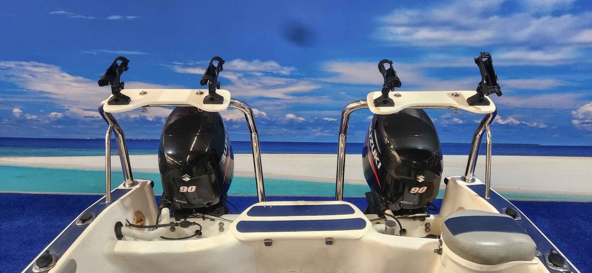 KINGCAT 170 ON TRAILER 2 X 90 HP SUZUKI 4 STROKES