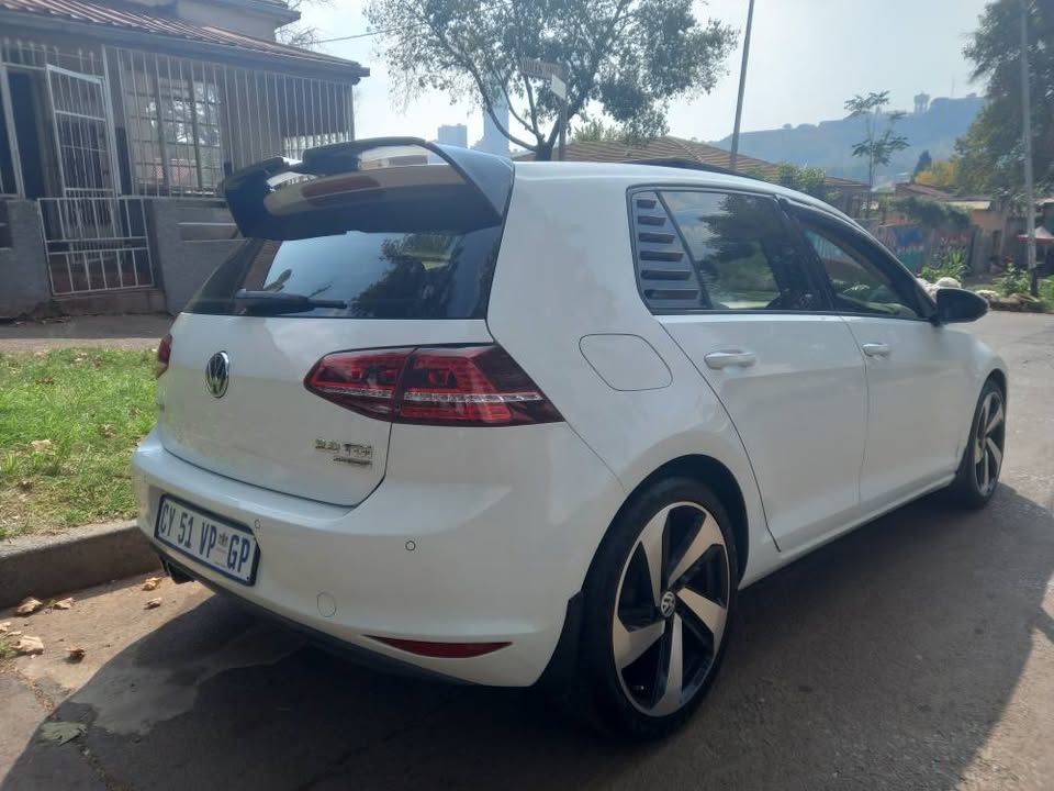 2015 VW Golf 7, 2.0 TDI Diesel, Automatic, White