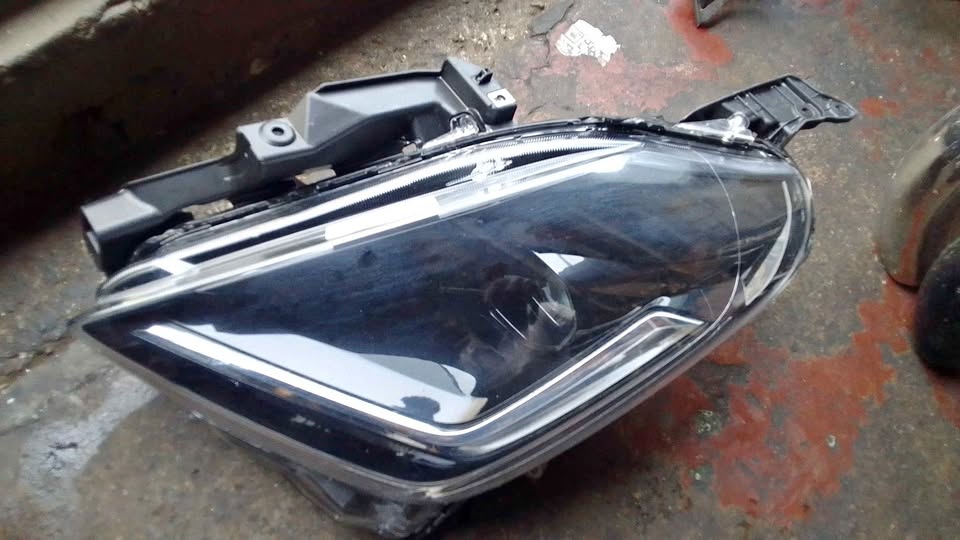 Suzuki swift 2025 headlight - Private Seller Suzuki swift 2025 headlight - Private Seller