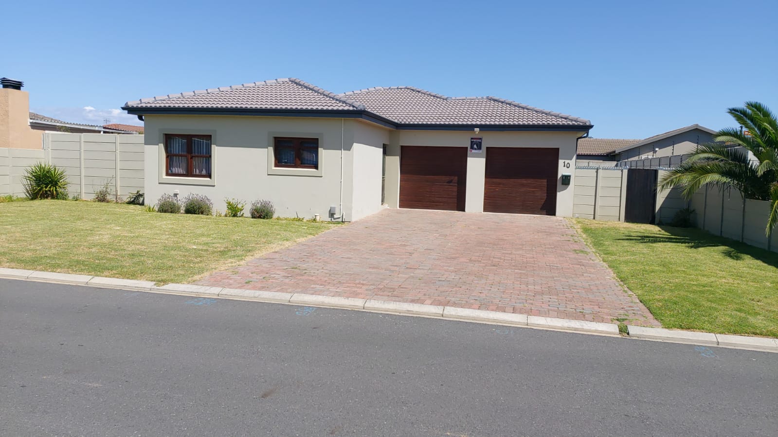 3 Bedroom House Double Garage Zonnendal in Kraaifontein Junk Mail