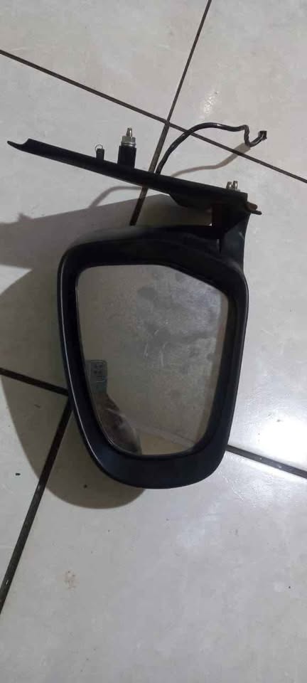 Side mirror for SUZUKI ERTIGA - Private Seller Side mirror for SUZUKI ERTIGA - Private Seller