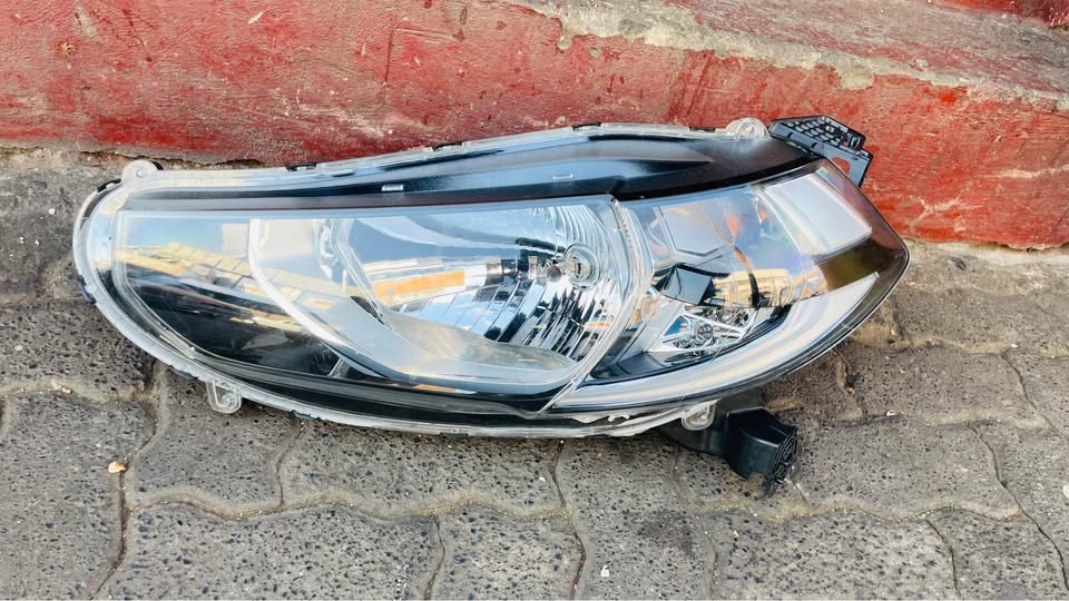 HONDA WR-V headlight
