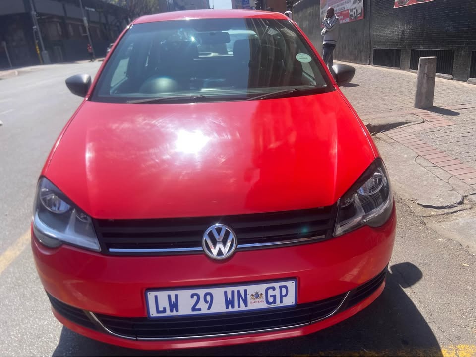 2014 Polo Vivo 1.4 Comfortline 75000km
