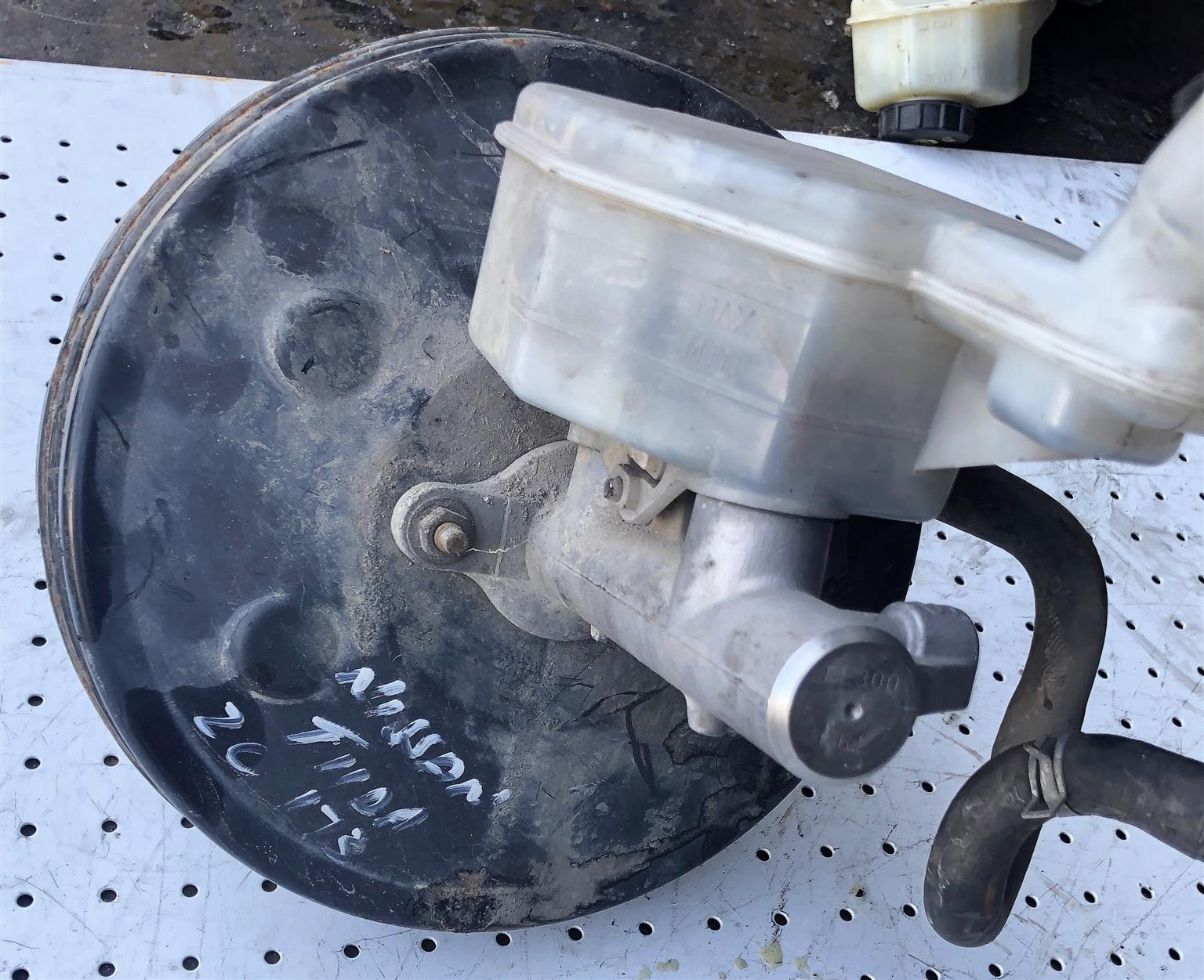 NISSAN LIVINA / TIIDA 1.6 BRAKE BOOSTERS AND MASTERS (ZCCT) - Private Seller
