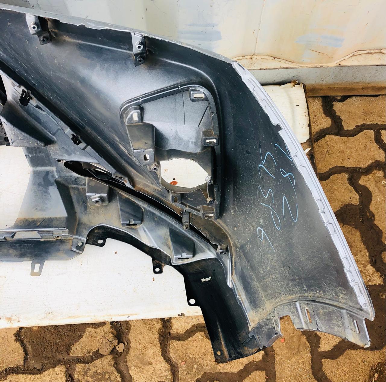 Toyota Fortuner Legend Rs front bumper with grill - Private Seller Toyota Fortuner Legend Rs front bumper with grill - Private Seller