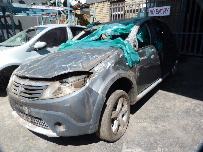 Renault Sandero 1.6 Stepway Manual Dark Grey - 2014 STRIPPING FOR SPARES - Private Seller