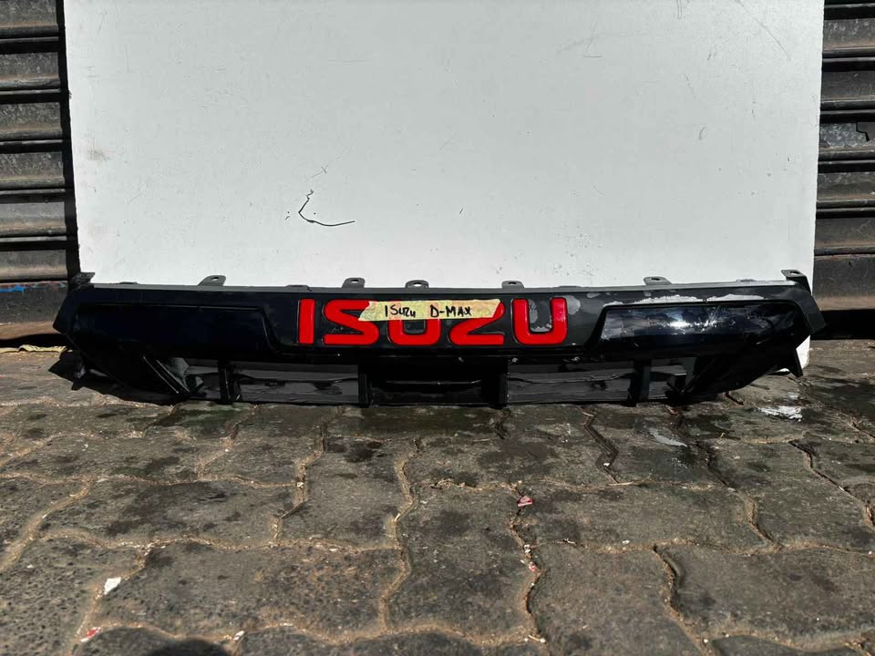 ISUZU D-MAX RIDER-X TOP GRILL - Private Seller ISUZU D-MAX RIDER-X TOP GRILL - Private Seller