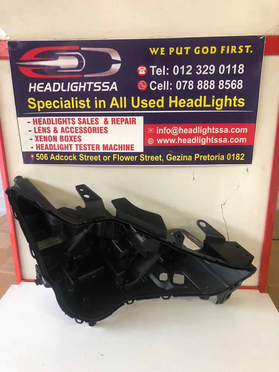 Mazda CX-5 right side headlight replacement housing (2017-2019) - Private Seller Mazda CX-5 right side headlight replacement housing (2017-2019) - Private Seller