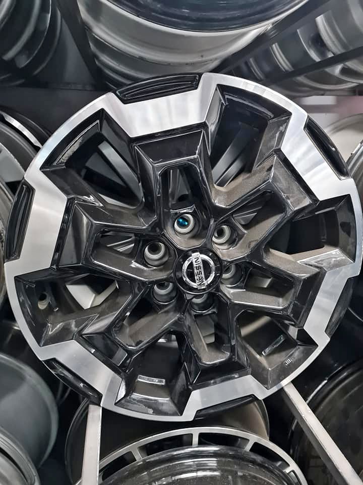 Nissan navara original alloy mags size 17 aset still like new - Private Seller Nissan navara original alloy mags size 17 aset still like new - Private Seller