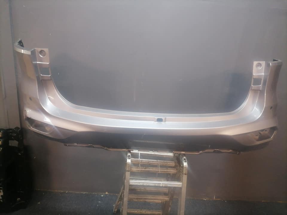 Isuzu MU-X silver rear bumper DM or contact number in the description for assistance. - Private Seller