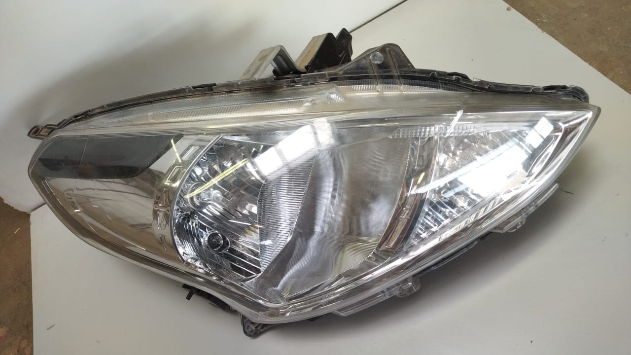 Datsun Go Headlight set