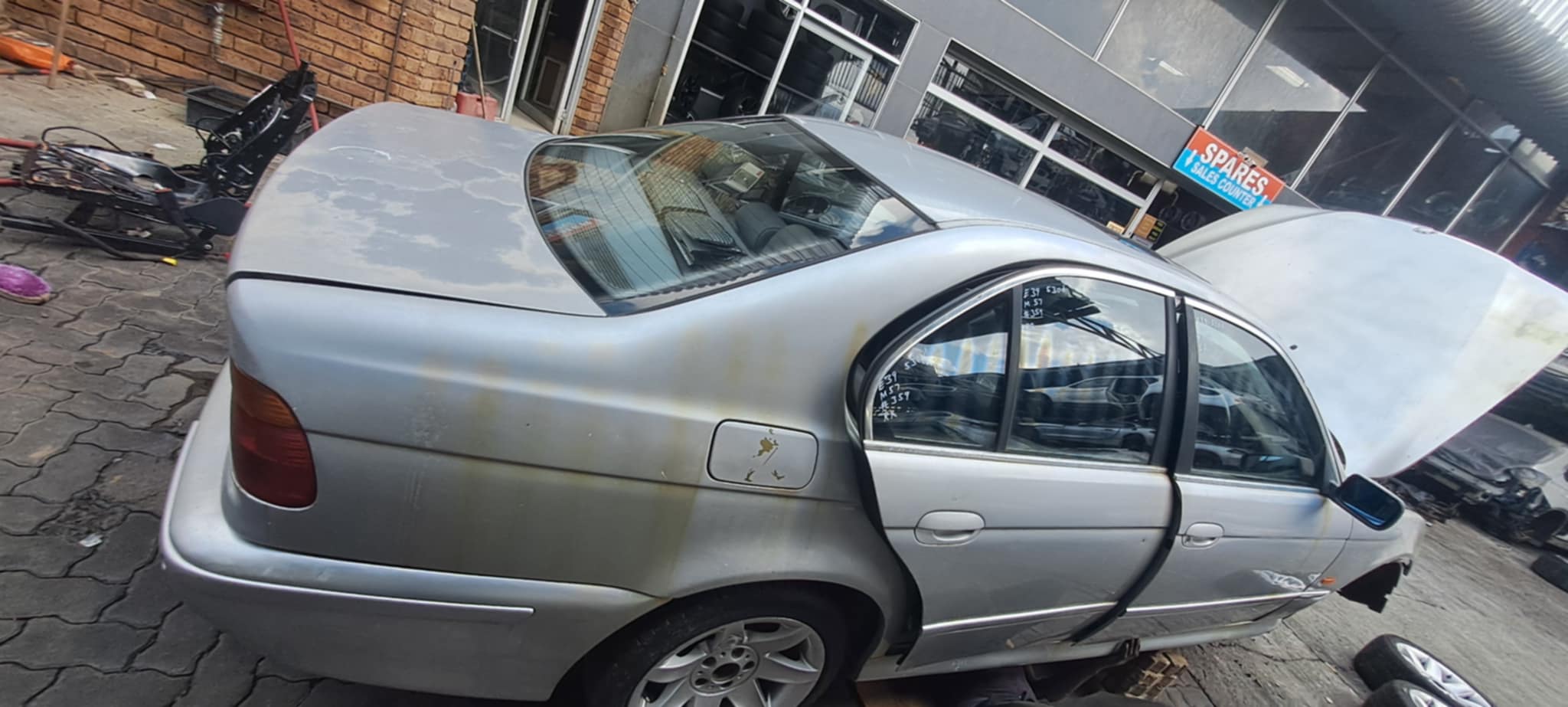 BMW 530D E39 STRIPPING FOR SPARES/PARTS - Private Seller