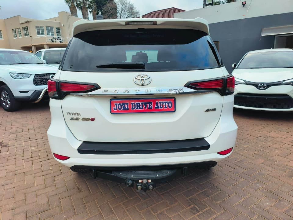 Used 2018 Toyota Fortuner 2.8GD-6 4x4 auto - Private Seller Used 2018 Toyota Fortuner 2.8GD-6 4x4 auto - Private Seller
