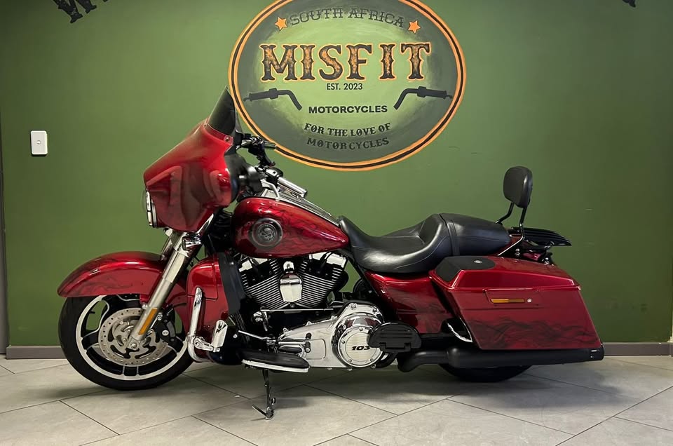 2013 Harley Davidson Streetglide - Private Seller