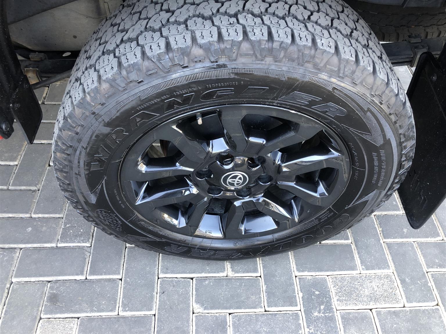 Used 2021 Toyota Hilux 2.8GD-6 Xtra cab Legend manual - Private Seller Used 2021 Toyota Hilux 2.8GD-6 Xtra cab Legend manual - Private Seller