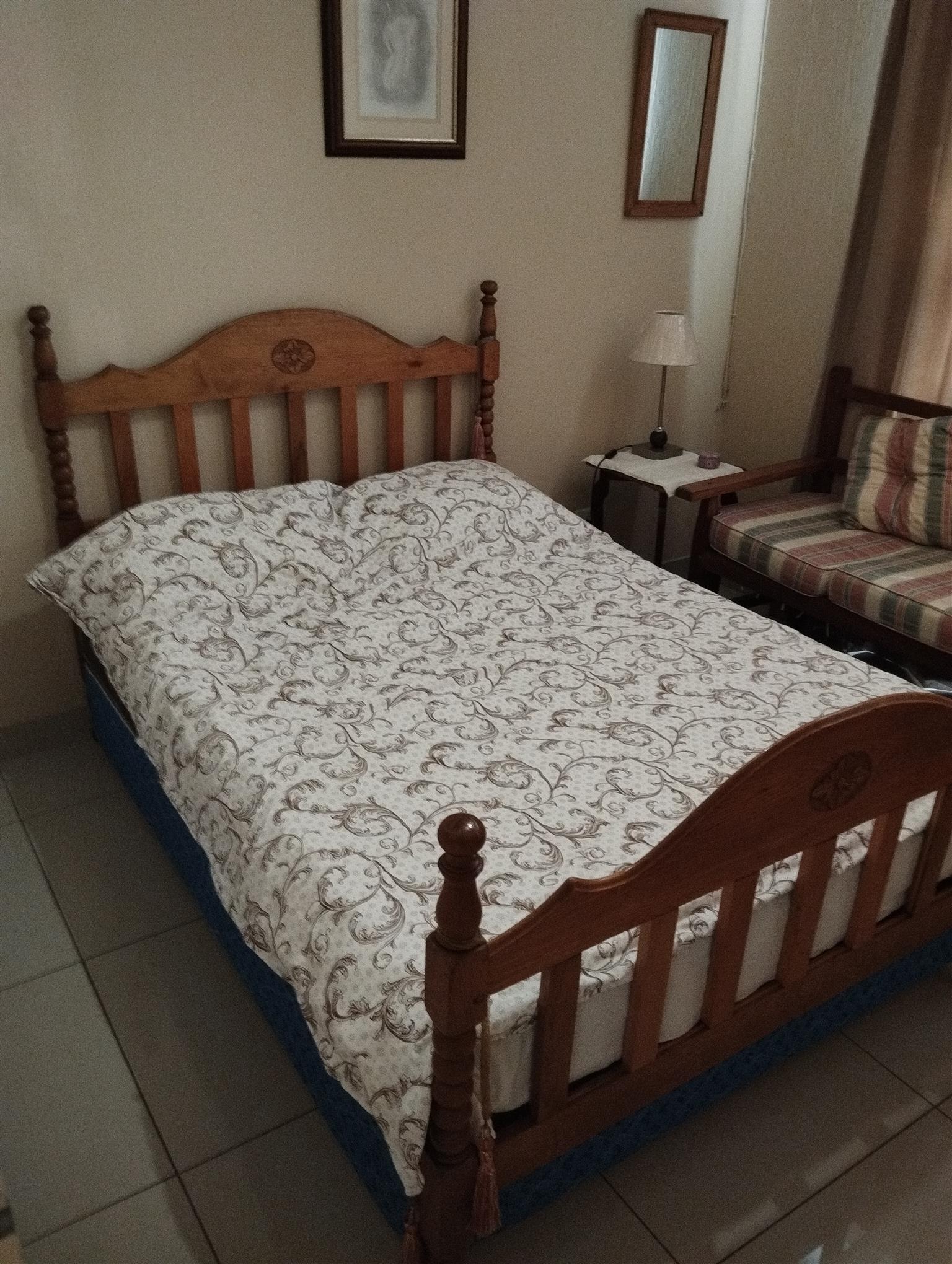 Double bed. Solid oak. Vintage. Double bed. Solid oak. Vintage.