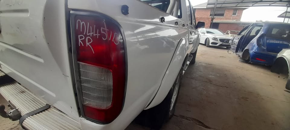 Nissan Hardbody stripping for spares