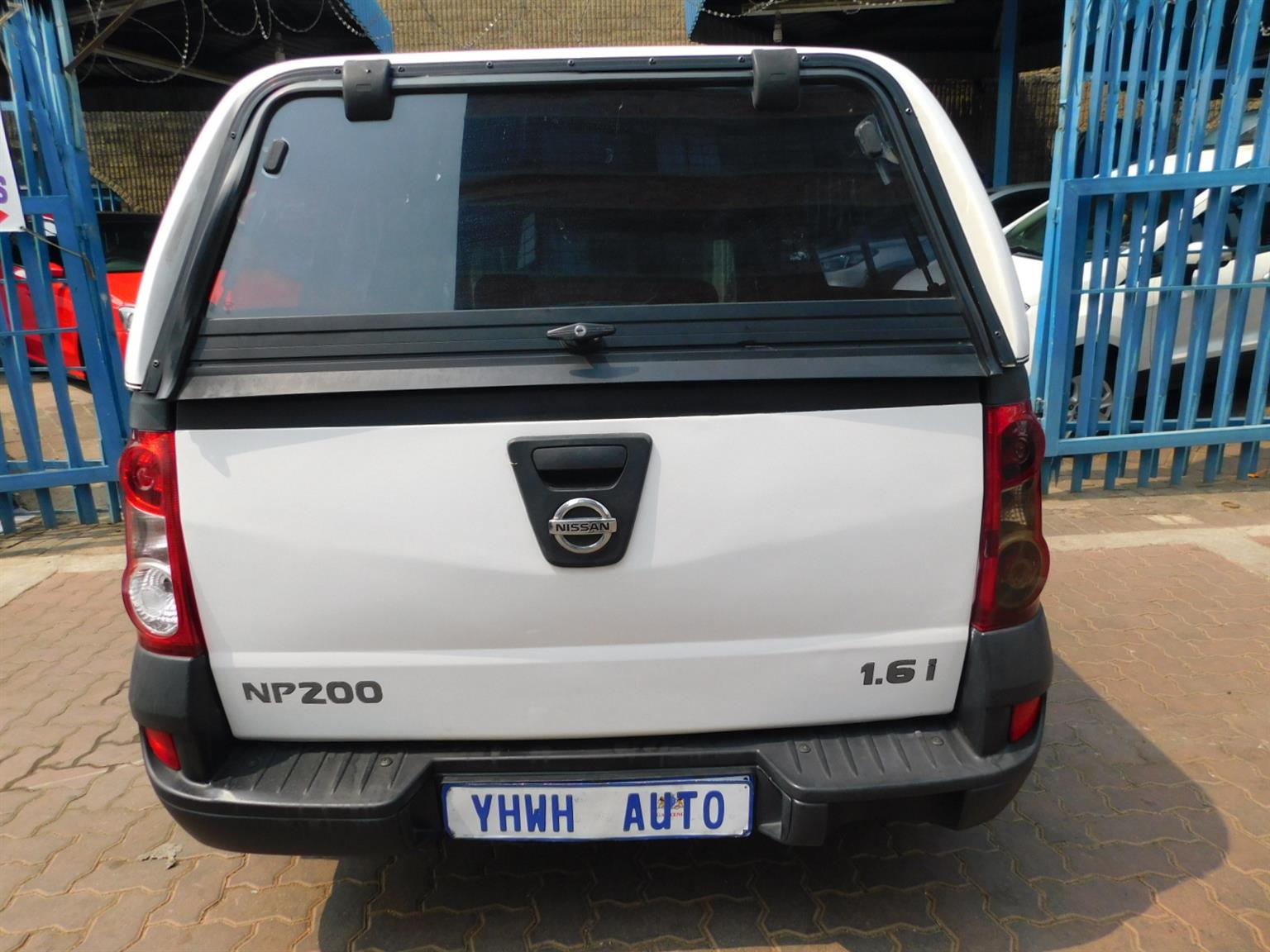 Nissan NP200 1.6i loaded