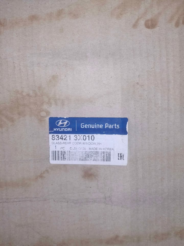 Hyundai Elantra 2013 model. Original rear left side window. Brand new in box - Private Seller Hyundai Elantra 2013 model. Original rear left side window. Brand new in box - Private Seller