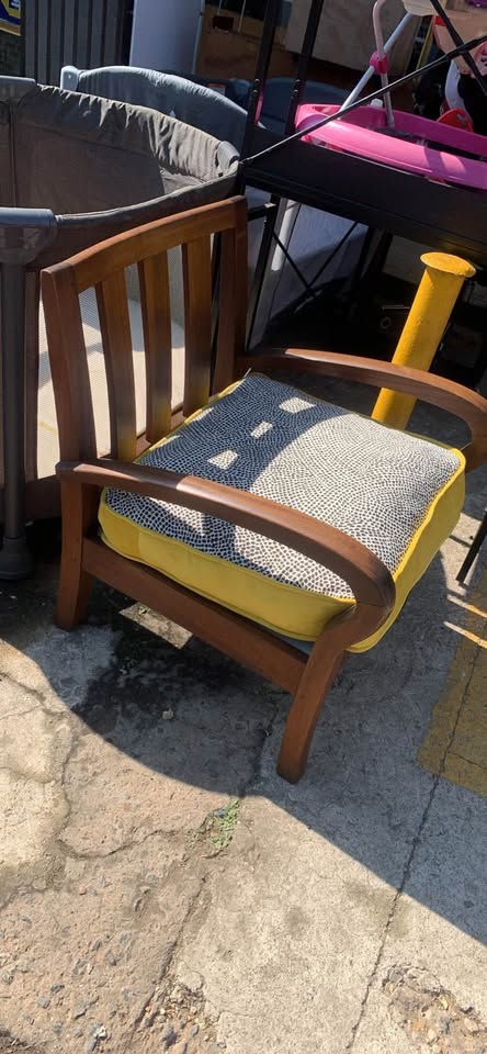 Antique chair 280 Steve Biko road  Gezina  Pretoria